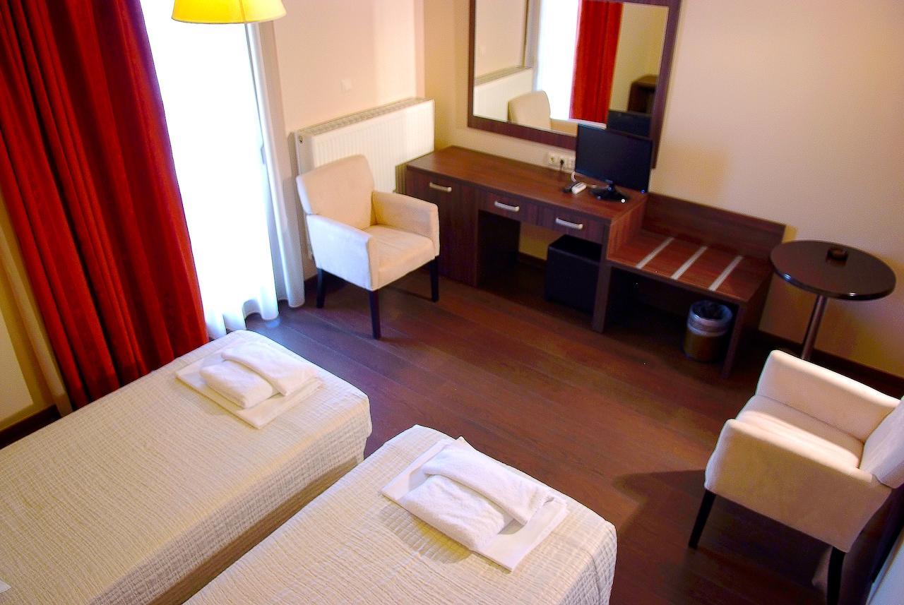Plotini Hotel Dhidhimotikhon الغرفة الصورة