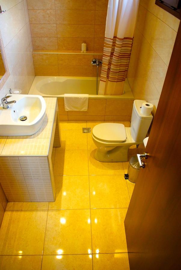 Plotini Hotel Dhidhimotikhon الغرفة الصورة