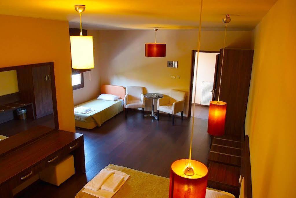 Plotini Hotel Dhidhimotikhon المظهر الخارجي الصورة
